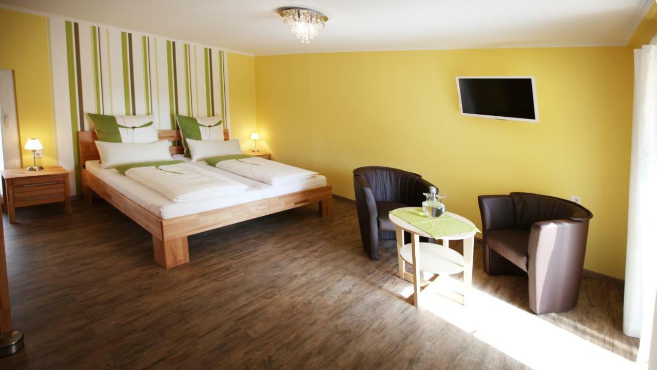 Gaestehaus Spatzennest Maikammer Buitenkant foto